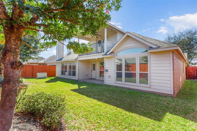 4031 Conifer Drive, Dickinson, TX 77539