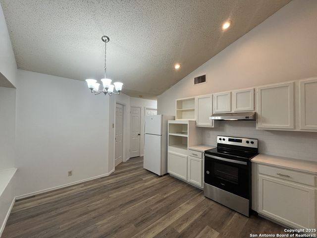 10207 Raven Field, San Antonio, TX 78245