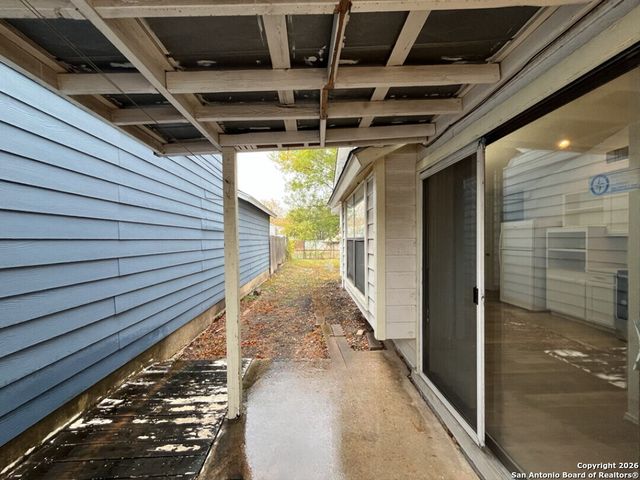 10207 Raven Field, San Antonio, TX 78245