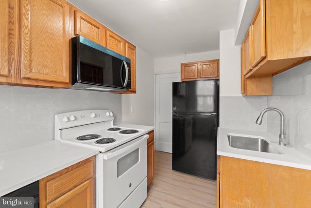 8038 MORO ST, Philadelphia, PA 19136