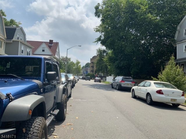 156 N 18Th St, East Orange City, NJ 07017