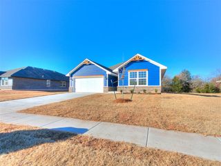 4616 Lincoln Landing, Harrah, OK 73045