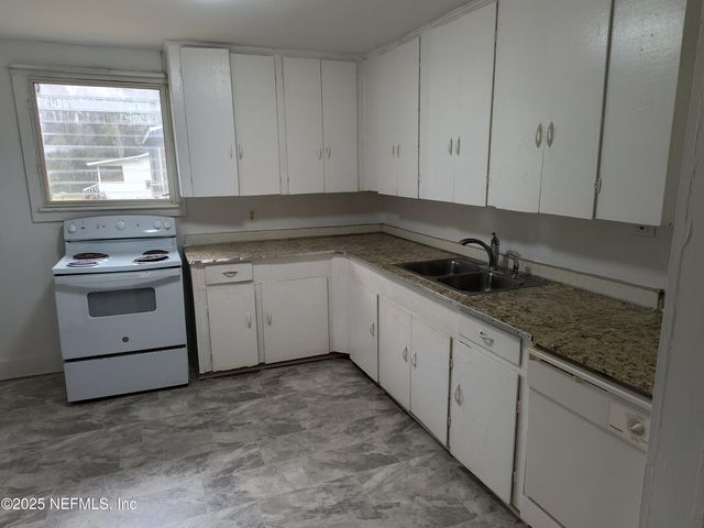 524 ST CLAIR Street, Starke, FL 32091