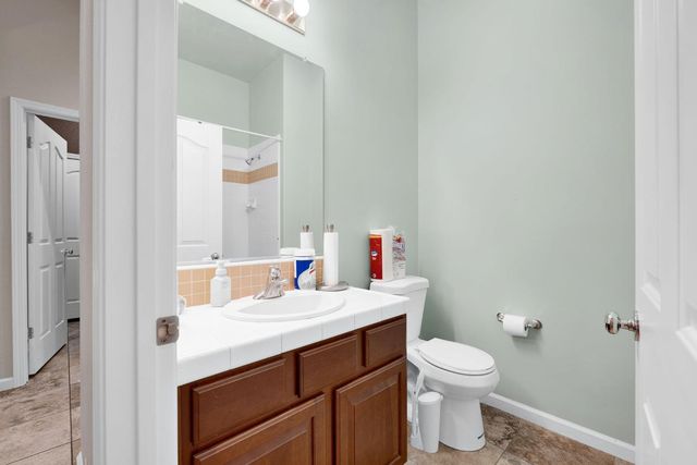 5640 Northborough Dr, Sacramento, CA 95835