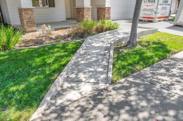 5640 Northborough Dr, Sacramento, CA 95835