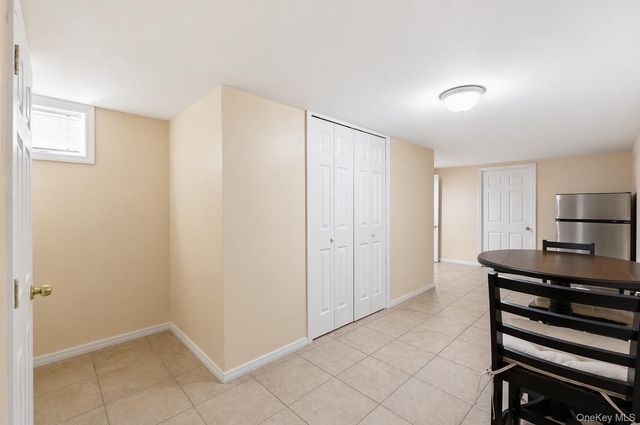 52 William Street, Brentwood, NY 11717