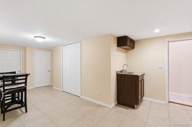 52 William Street, Brentwood, NY 11717