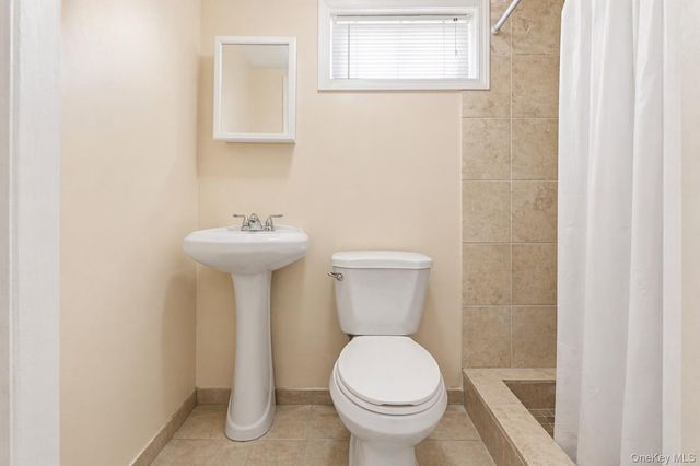 52 William Street, Brentwood, NY 11717