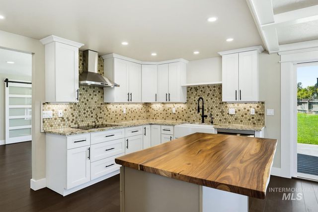 11253 Meadowbrook Dr, Nampa, ID 83686