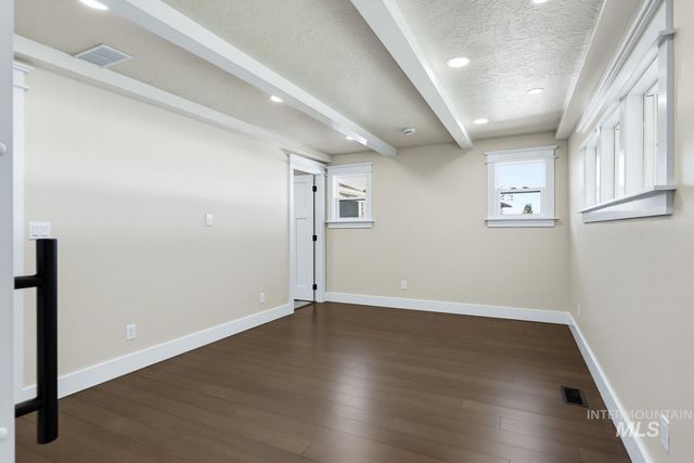 11253 Meadowbrook Dr, Nampa, ID 83686