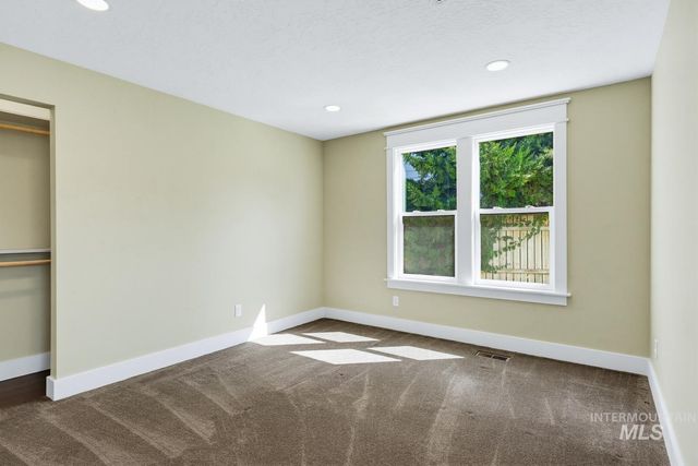 11253 Meadowbrook Dr, Nampa, ID 83686
