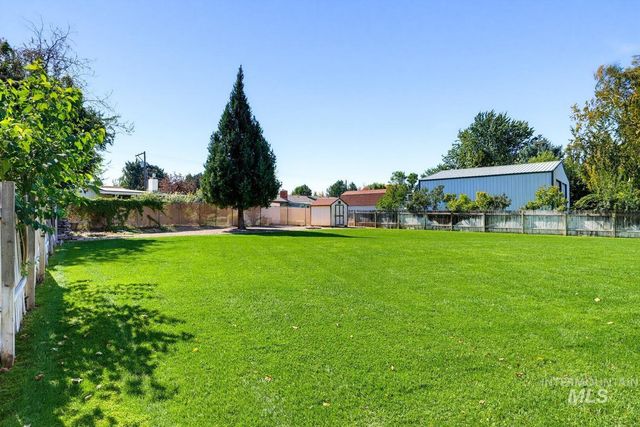 11253 Meadowbrook Dr, Nampa, ID 83686