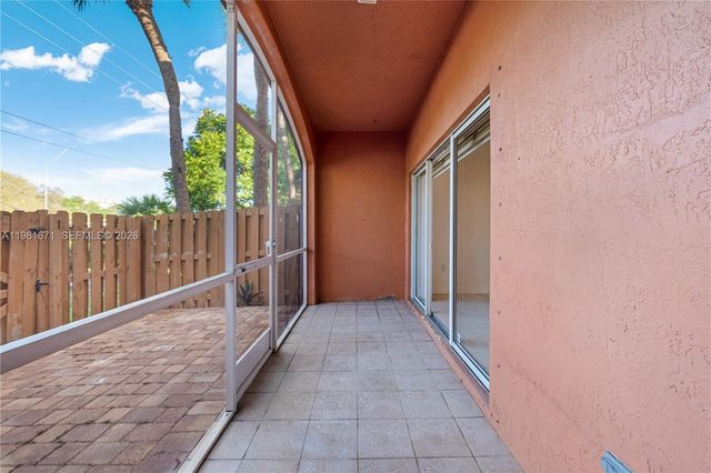 1166 NW 100th Ave, Pembroke Pines, FL 33024