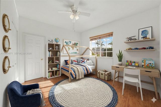 1166 NW 100th Ave, Pembroke Pines, FL 33024