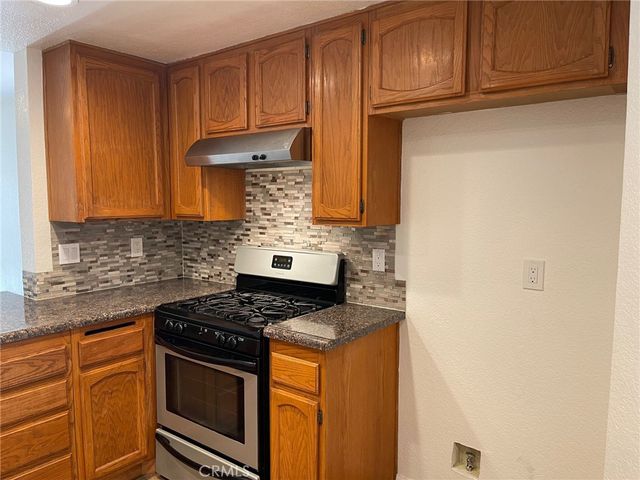 1005 Lilac Street, Hemet, CA 92545