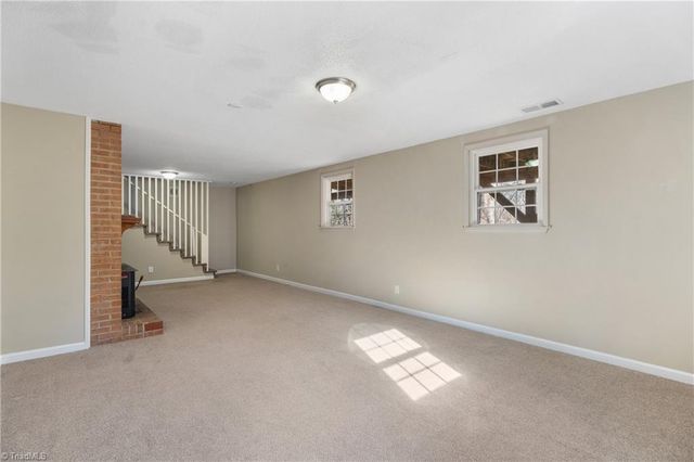 3239 Linda Circle, Winston-salem, NC 27106