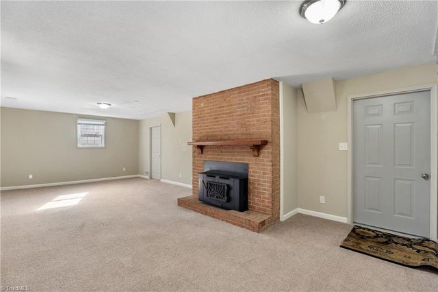 3239 Linda Circle, Winston-salem, NC 27106