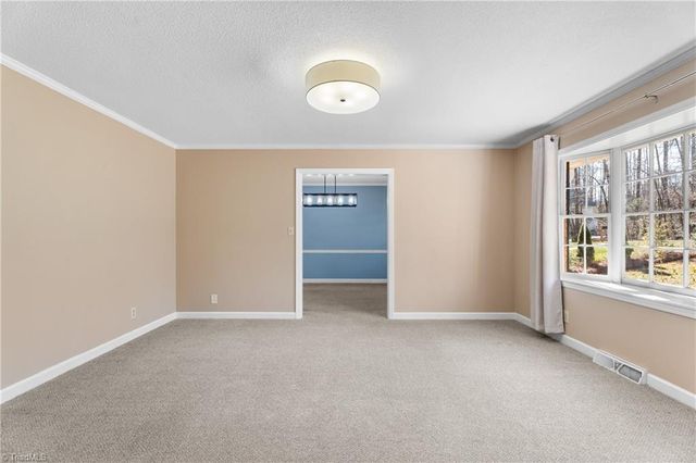 3239 Linda Circle, Winston-salem, NC 27106