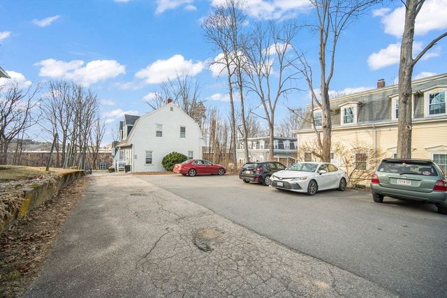 2 Dartmouth Court 2, Maynard, MA 01754