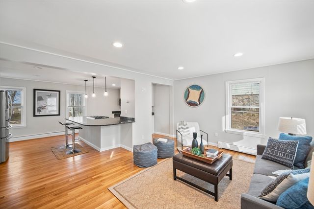 2 Dartmouth Court 2, Maynard, MA 01754