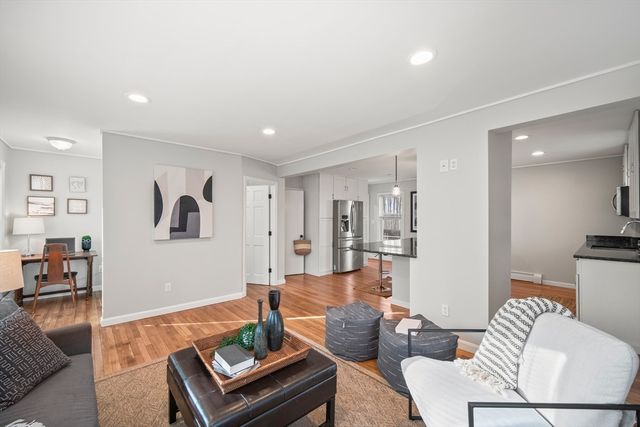 2 Dartmouth Court 2, Maynard, MA 01754
