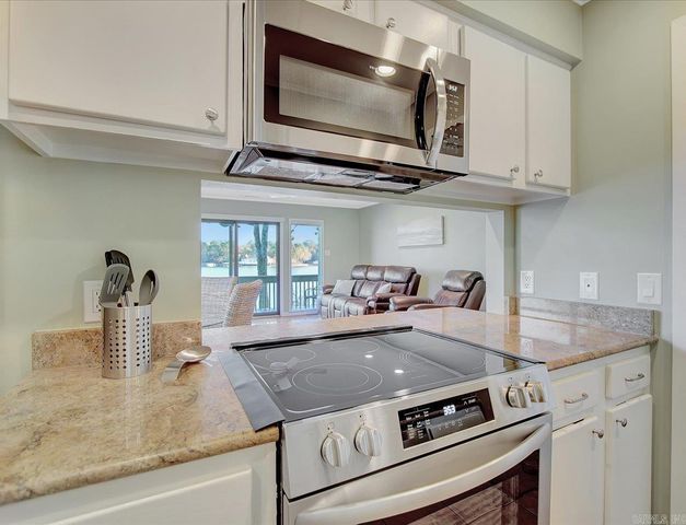 250 Grand Isle Dr Apt 4C, Hot Springs, AR 71913