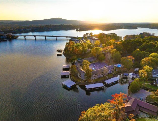 250 Grand Isle Dr Apt 4C, Hot Springs, AR 71913