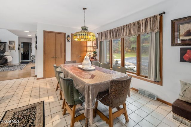 3041 Mariaville Road, Rotterdam, NY 12306