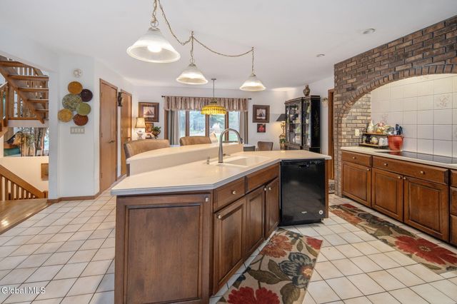 3041 Mariaville Road, Rotterdam, NY 12306