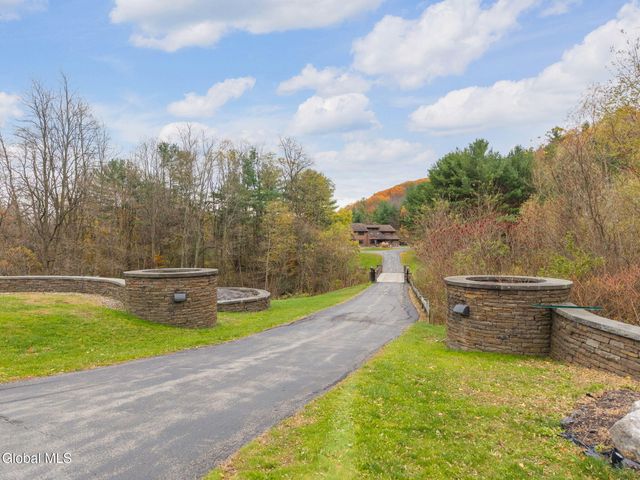 3041 Mariaville Road, Rotterdam, NY 12306