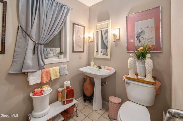 3041 Mariaville Road, Rotterdam, NY 12306