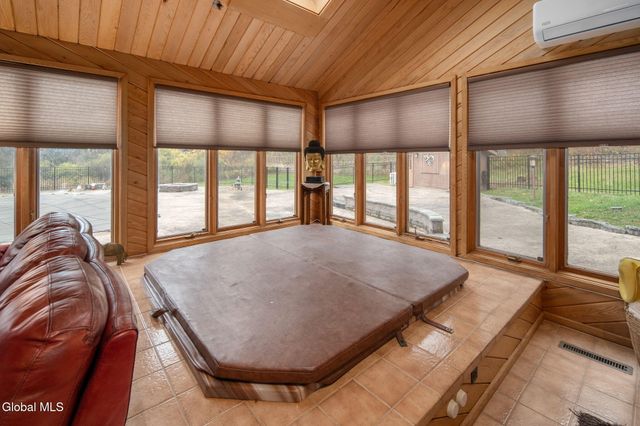 3041 Mariaville Road, Rotterdam, NY 12306