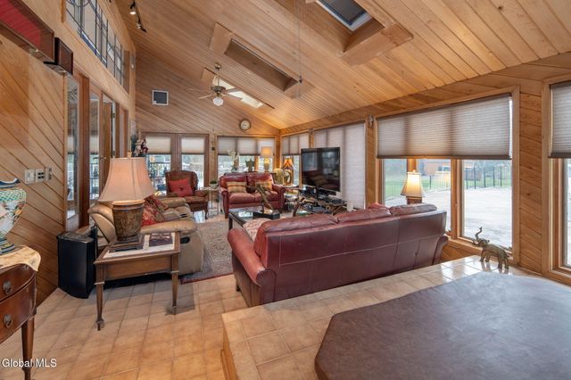 3041 Mariaville Road, Rotterdam, NY 12306