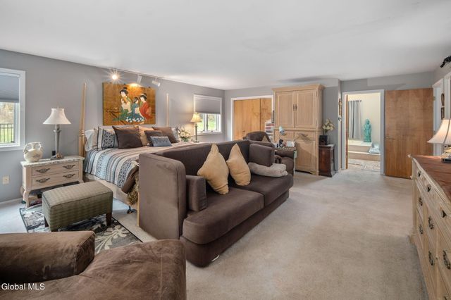 3041 Mariaville Road, Rotterdam, NY 12306