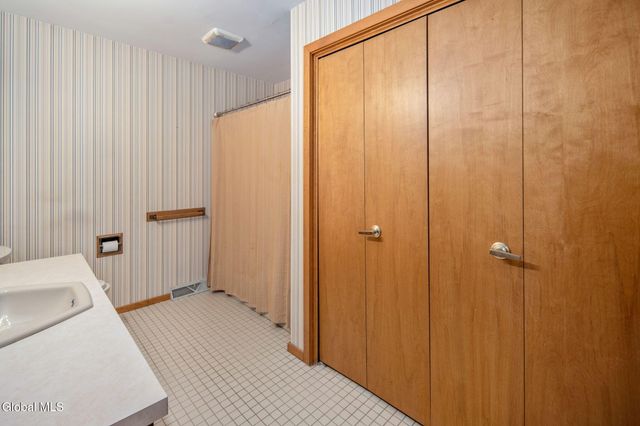 3041 Mariaville Road, Rotterdam, NY 12306