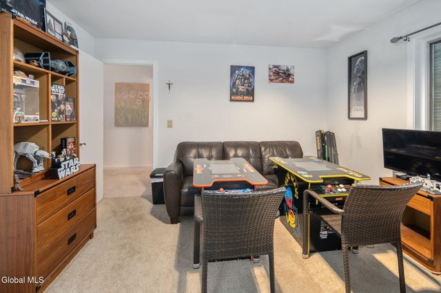 3041 Mariaville Road, Rotterdam, NY 12306