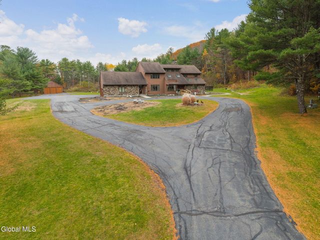 3041 Mariaville Road, Rotterdam, NY 12306