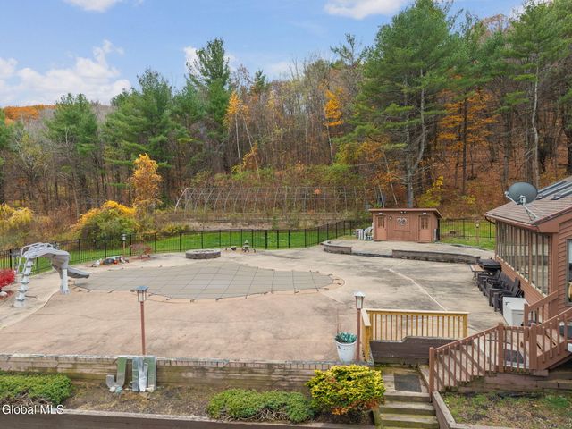 3041 Mariaville Road, Rotterdam, NY 12306