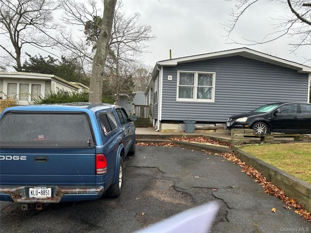 309-15 Fanning Boulevard, Riverhead, NY 11901