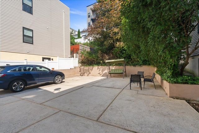 584 LIBERTY AVE, Jc, Heights, NJ 07307