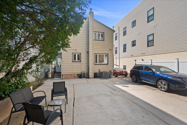 584 LIBERTY AVE, Jc, Heights, NJ 07307
