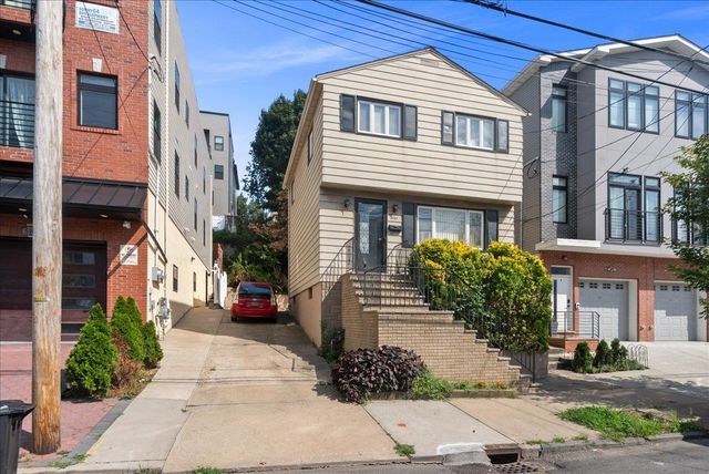 584 LIBERTY AVE, Jc, Heights, NJ 07307