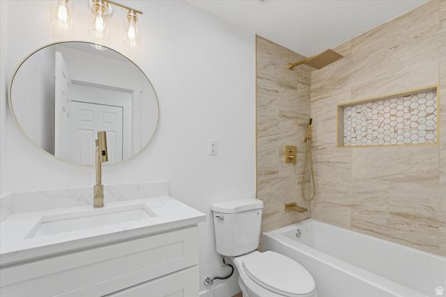 941 E CARNATION DR, Sandy, UT 84094