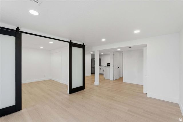 941 E CARNATION DR, Sandy, UT 84094