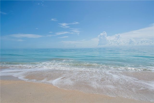 5558 Highway A1a None 205, Vero Beach, FL 32963