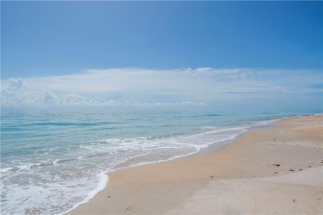 5558 Highway A1a None 205, Vero Beach, FL 32963