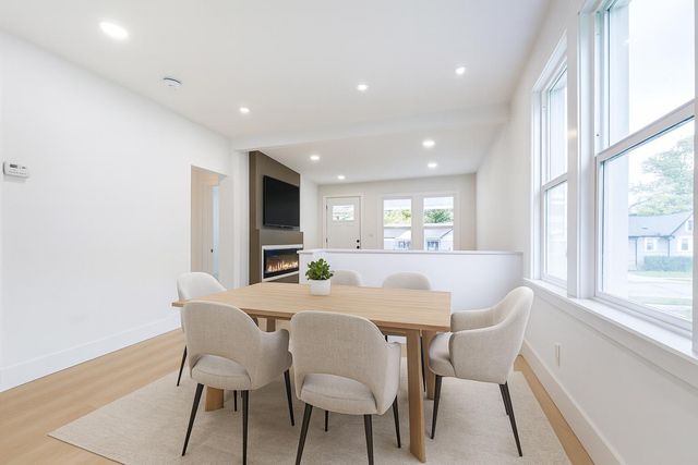 7043 Toepfer Road, Warren, MI 48091