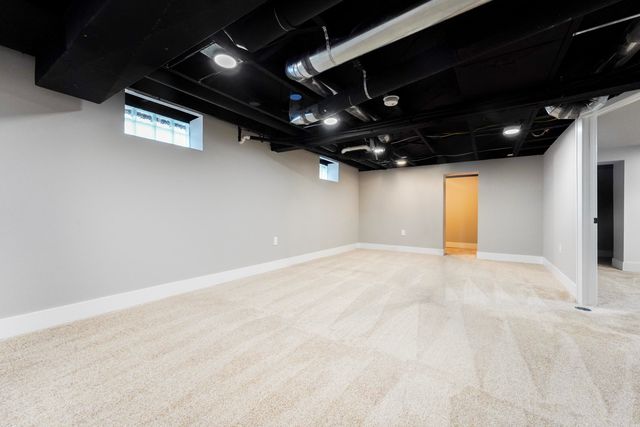 7043 Toepfer Road, Warren, MI 48091