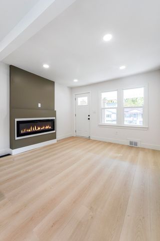 7043 Toepfer Road, Warren, MI 48091