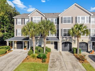 1442 Hamlin Circle, Mount Pleasant, SC 29466